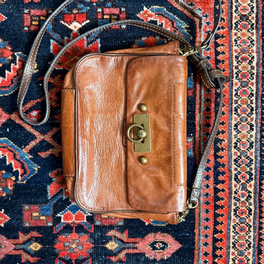 Frye Cameron Magazine Leather Distressed Crossbody Bag